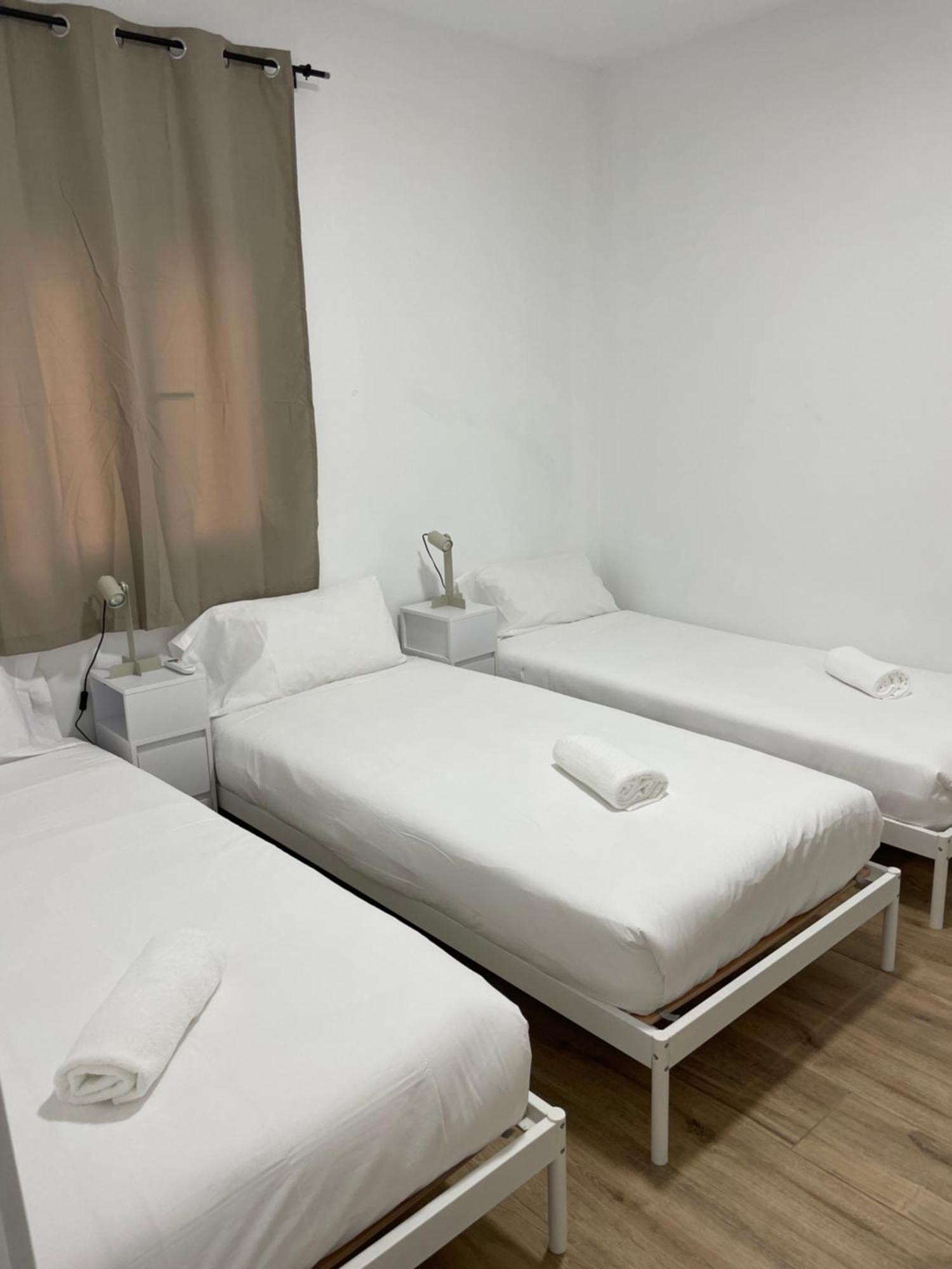Apartamentos Tarradellas Sants Estacio Barcelona Exteriör bild