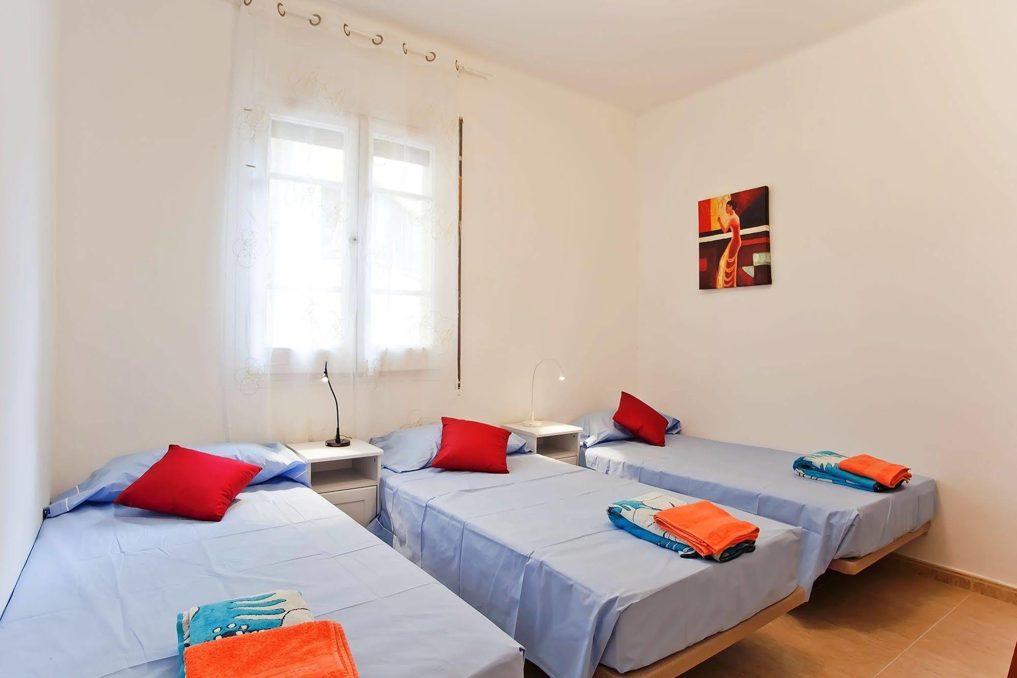 Apartamentos Tarradellas Sants Estacio Barcelona Exteriör bild