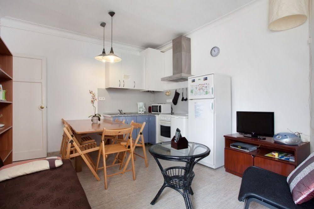 Apartamentos Tarradellas Sants Estacio Barcelona Exteriör bild